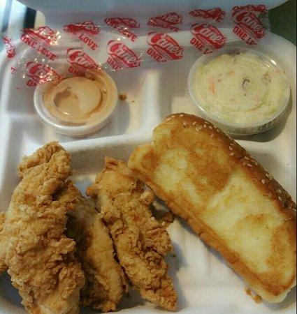 Raising Canes Chicken Fingers