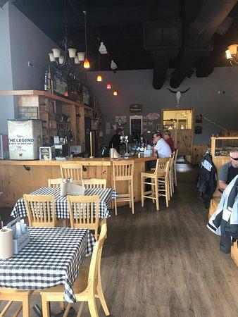 Horn Dawgs BBQ Tap & Grill