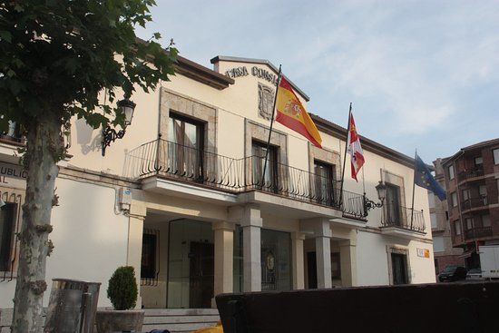 Ayuntamiento De San Leonardo De Yagüe