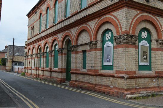 Gainsborough Theatre Club