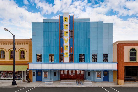 The Reeves Theater & Cafe