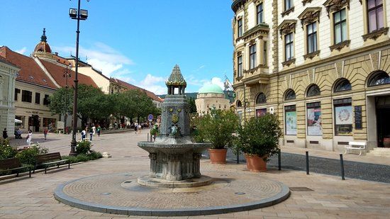 Zsolnay Fountain