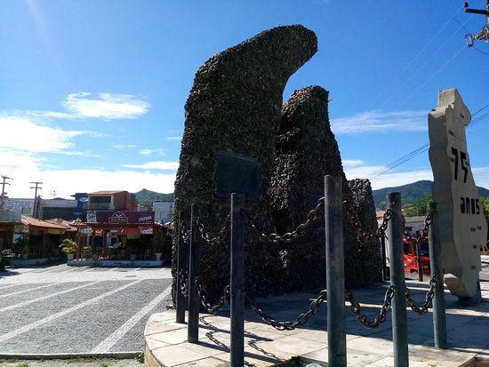 Praça dos Três Climas