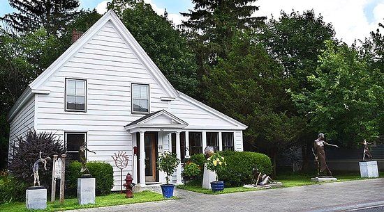 DeVries Fine Art International Inc