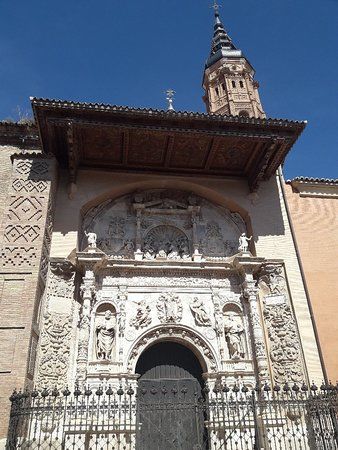 Collégiale de Santa María