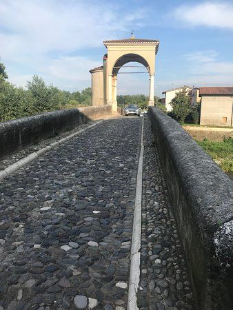 Via Pontenove