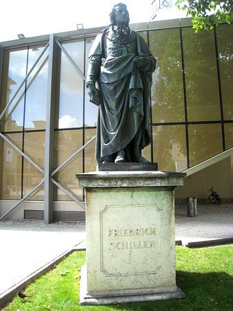 Friedrich Schiller Statue