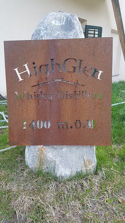 HighGlen Whisky Distillery