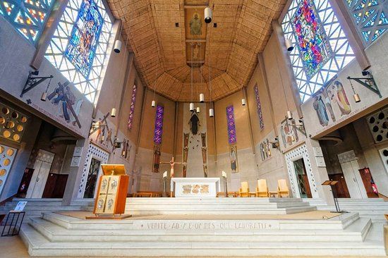 Eglise Sainte Therese de l'Enfant Jesus