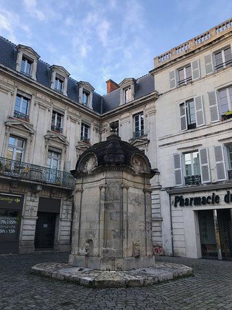 fontaine du Pilori