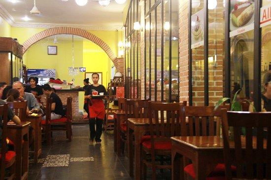 The Red Tomato Italian & Khmer Restaurant