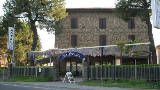 Hotel Ristorante Pizzeria "La Formica"