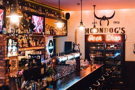 Moondog's Bar & Grill