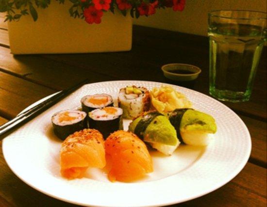 Yoshi Sushibar