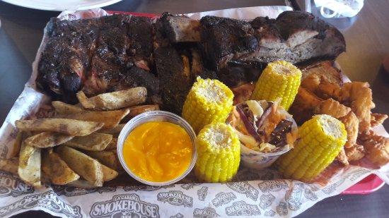 La Cabaña Smokehouse Saltillo