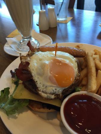 Signatures Restaurant Lakelands