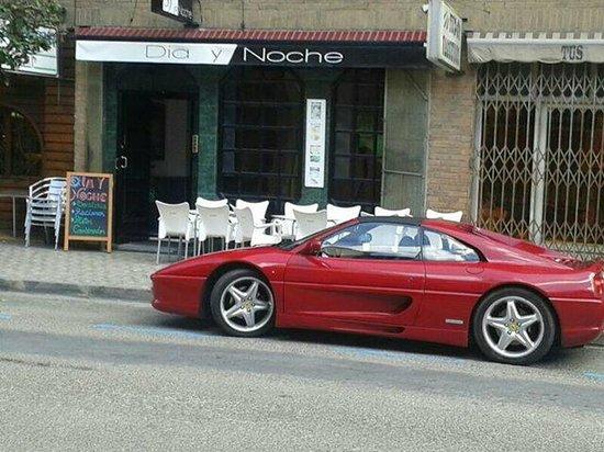 Cafeteria Dia y Noche