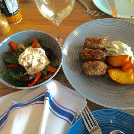 Ipsos Restaurant and Bar