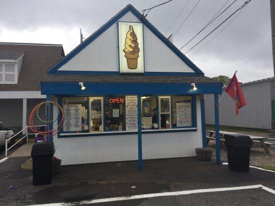 Penguins Ice Cream Igloo