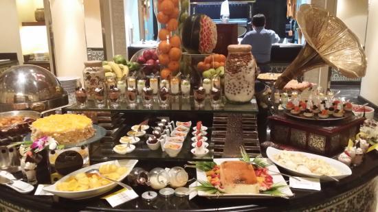 Le Cafe De Paris Le Meridien Alkhobar