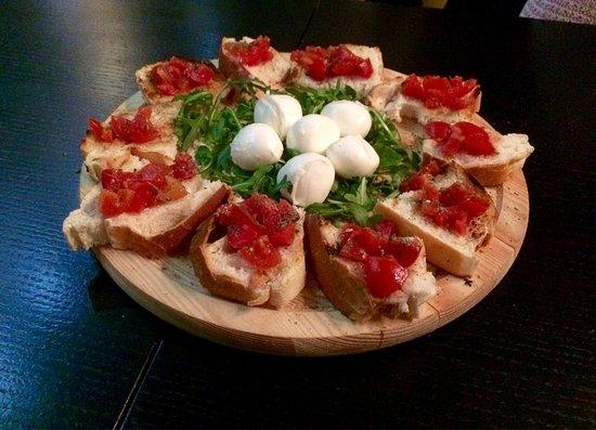 Oliver Food Entertainment