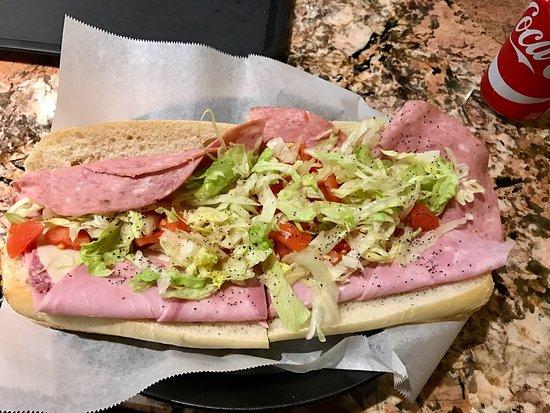 Mama Leone's Pizzeria