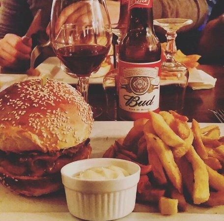 Le Petit Cheval Blanc