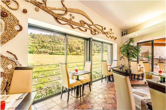 Hostellerie de Corbières