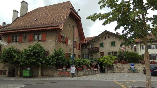 Chez Francine Cafe de la place