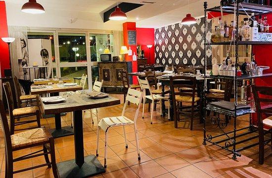 Cardinal Lounge Risto-Pizza