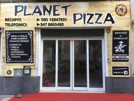 Planet Pizza