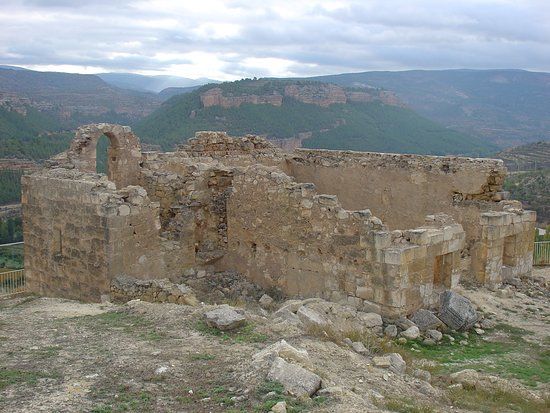 Ermita de Santa Bárbara y Castillo