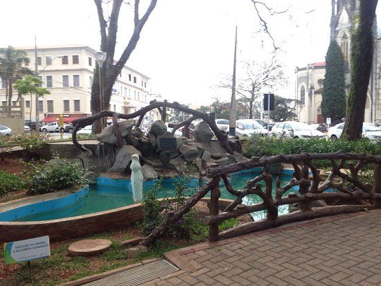 Praça Rubião Junior