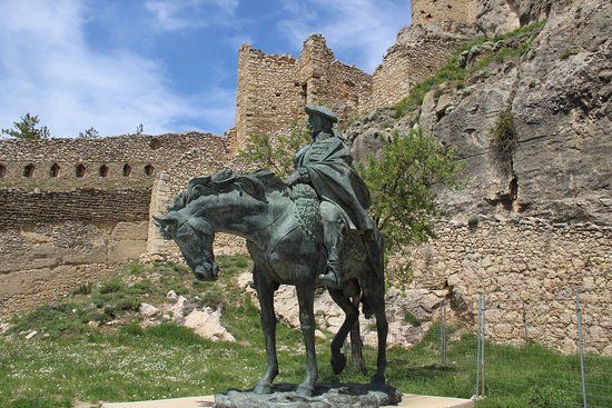 Monumento Ramón Cabrera