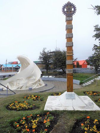 Monumento Antiguos Pobladores de Ushuaia