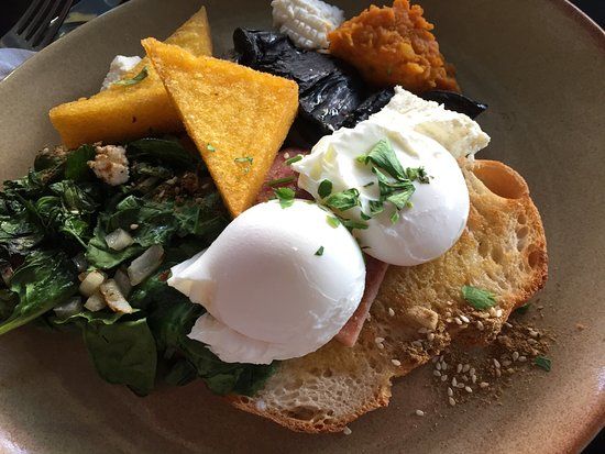 Metro Bakery and Cafe