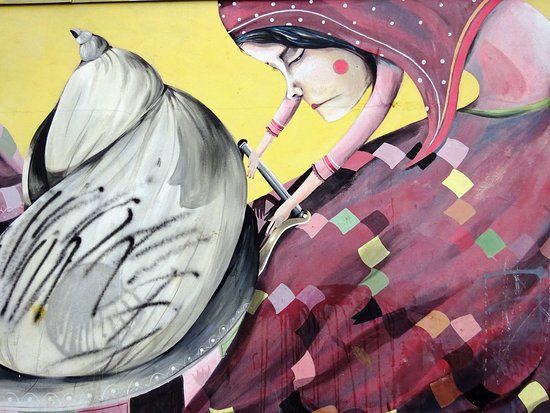 Fresque Femme au Landeau