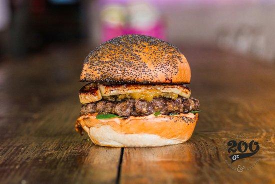 200 Gramos Burger & Beverage Plaza Cairasco