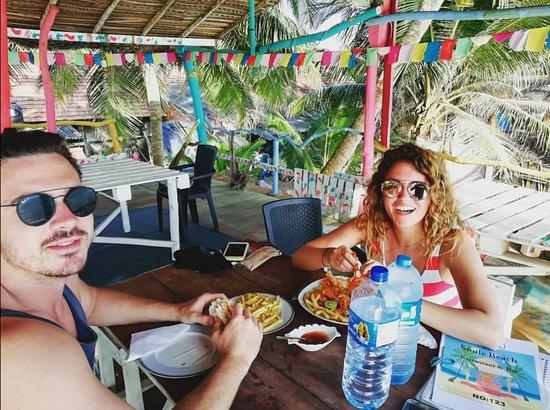 Smile Beach Restaurant & Bar