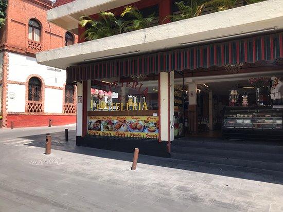 Restaurante y Pasteleria El Vienes