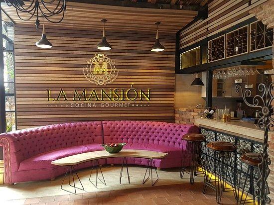 La Mansion