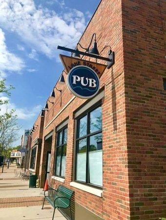 Lake Street Pub