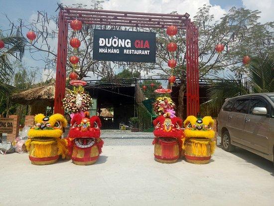 Nha Hang Am Thuc San Vuon Duong Gia