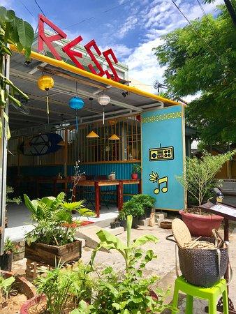 Ress Kitchen and Pub