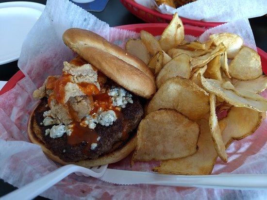 Mascots Bar and Grill