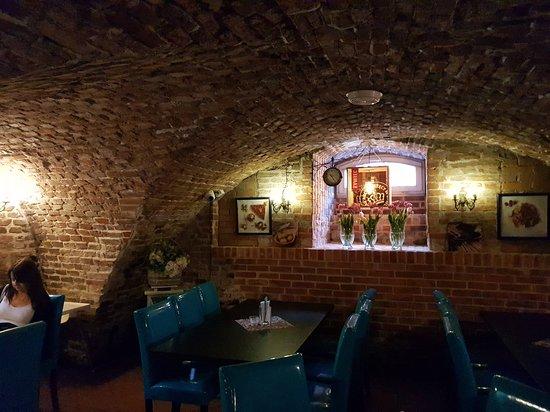 ArtPiwnica Restaurant&Club