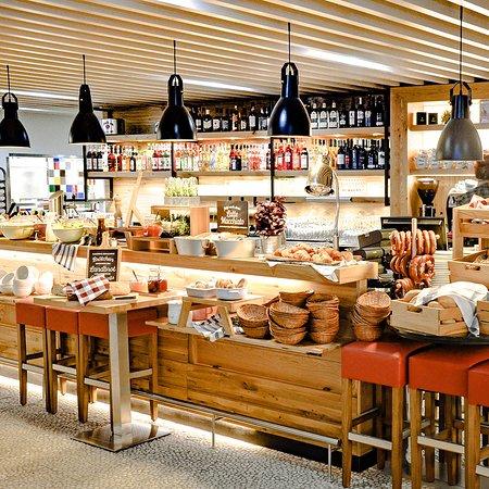 ALEX Berlin Mercedes Platz