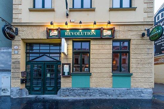 Revolution at Irish pub