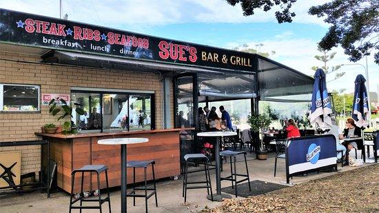 Sue's Bar and Grill