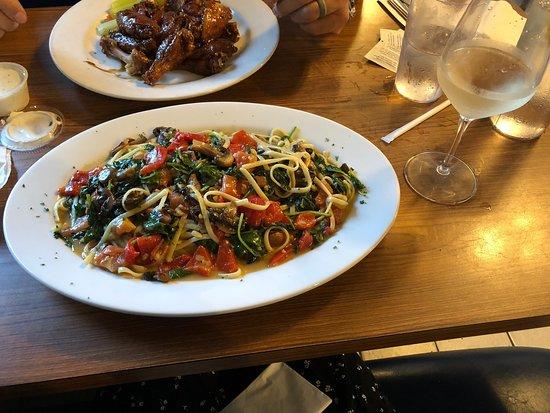 Stella's Pizzeria II & Pancake House